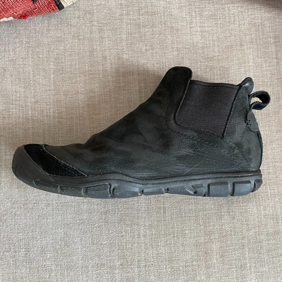 Keen Black Ankle Boots - Picture 5 of 10